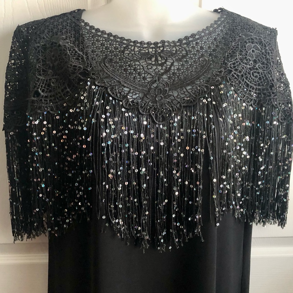 MESH LACE AND SEQUINS FRINGY MINI PONCHO CAPE ONE SIZE